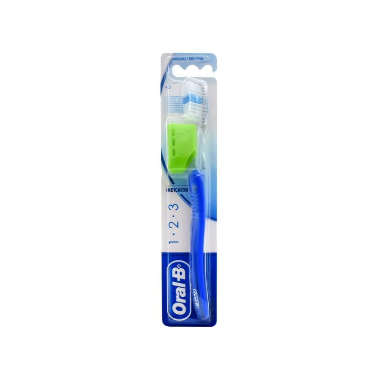 Oral-B Οδοντόβουρτσα 1-2-3 Indicator 40 Medium Μπλε 8001841033501